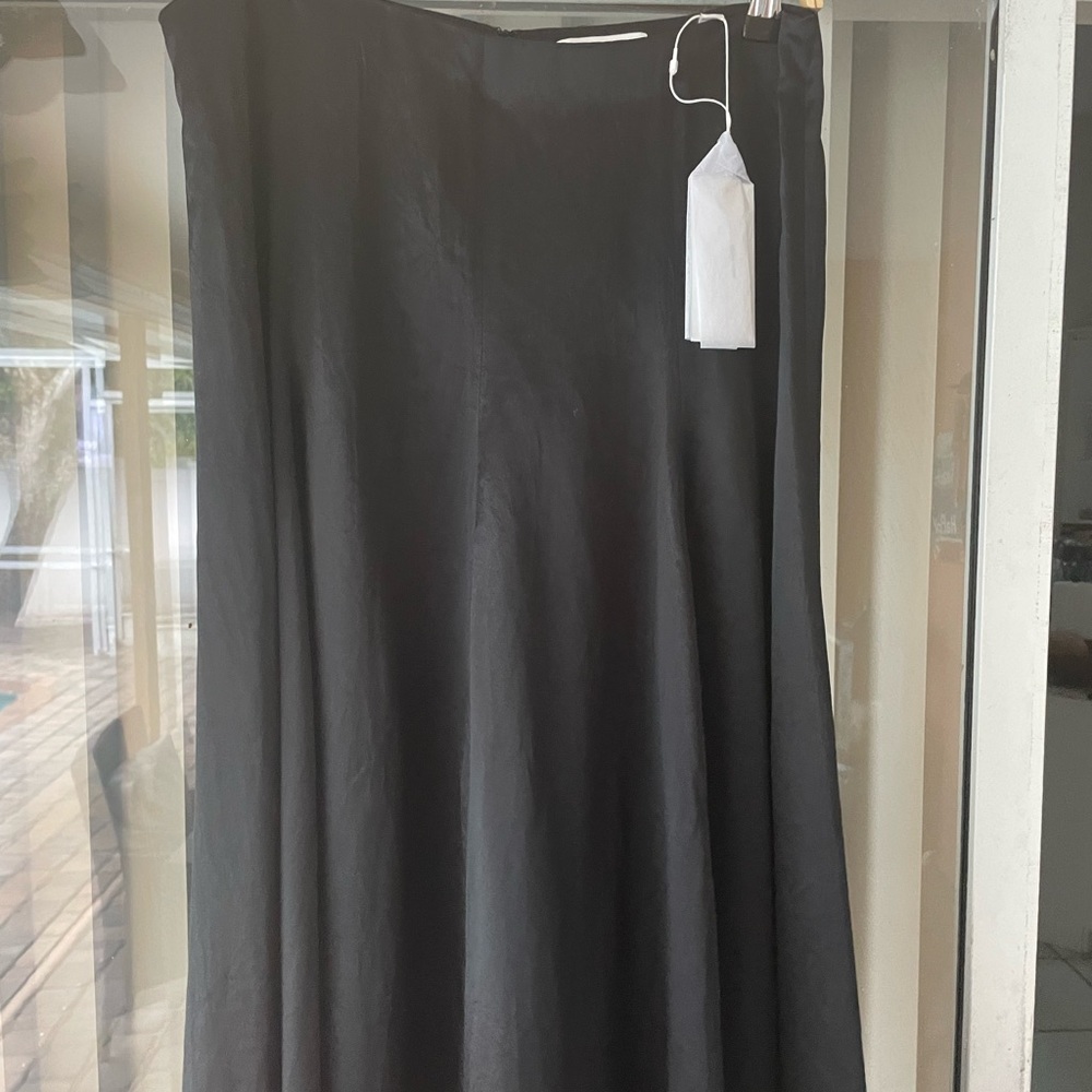 Vince long black gorgeous skirt. NWT.  Size 6
